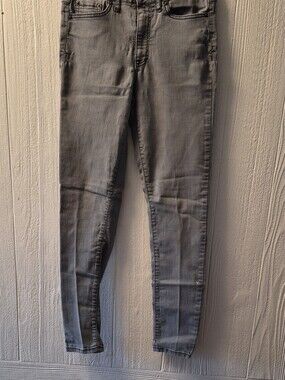 tokyo Darling Women's Light Gray Skinny Jeans
